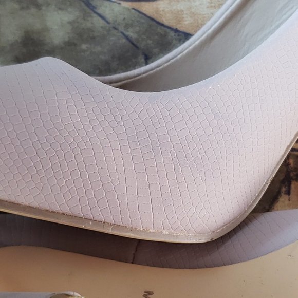 Ardene Women's Size 8B Beige Pumps - Pre-owned - Picture 4 of 5